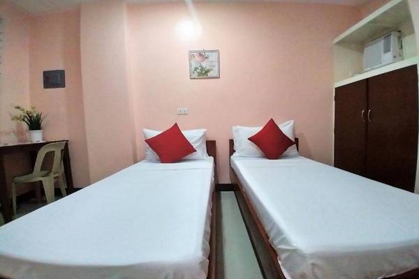 Vaccinated Staff - OYO 604 Chateau Cinco Dormitel