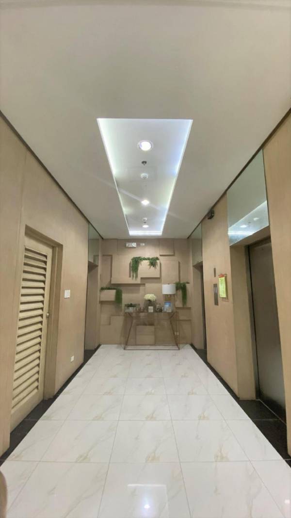 Insta-Panoramic City View Balcony @Loop Condo 18F