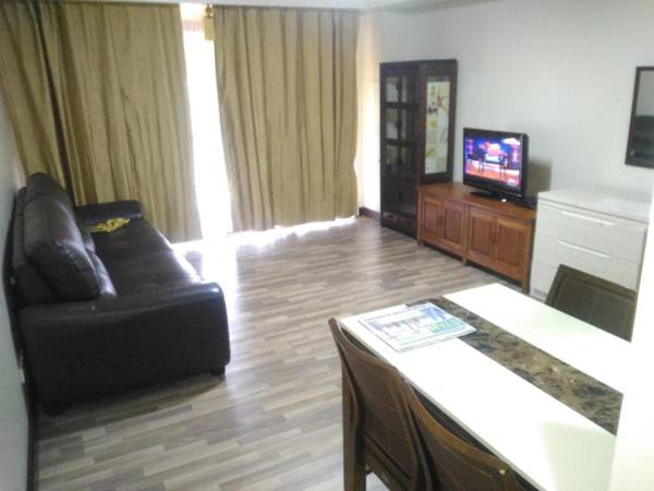 PRIVATE SUITE@CAMP JOHN HAY FOREST LODGE