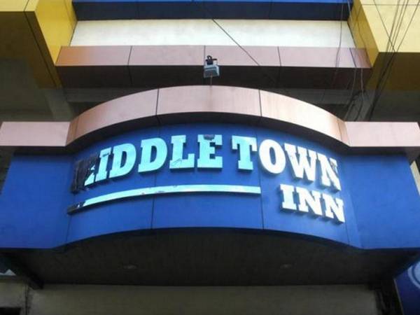Middle Town Inn
