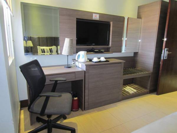 Workspace - Avenue Suites Hotel and Spa