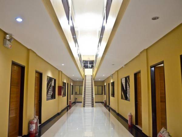 La Galleon Suites Hotel