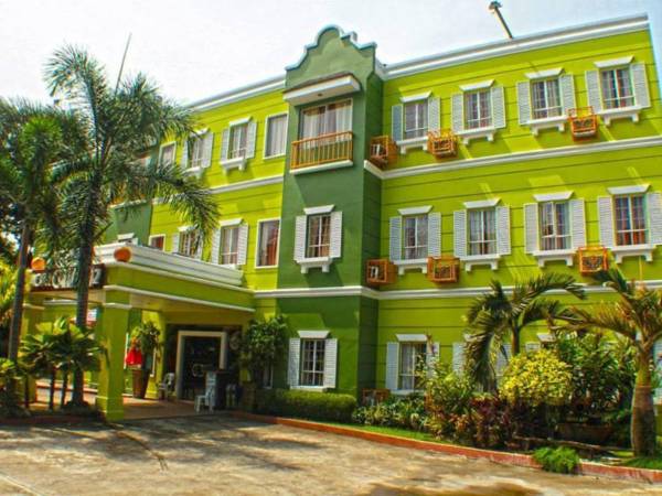 Hotel Camila 2