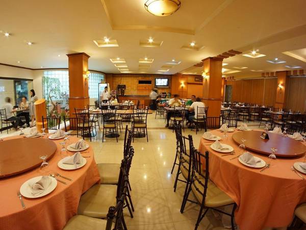Grand Astoria Hotel