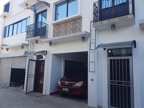 KDC Homes (Home at the heart of the city.)