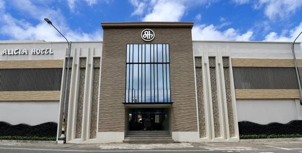 Alicia Hotel & Restaurant