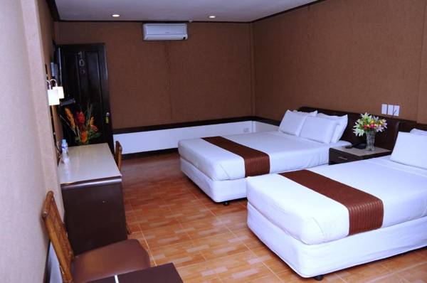 Holiday Spa Hotel