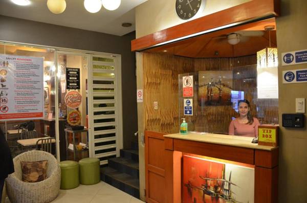 La Gloria Residence Inn
