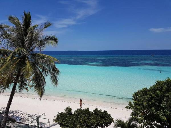 Dumaluan Beach Resort