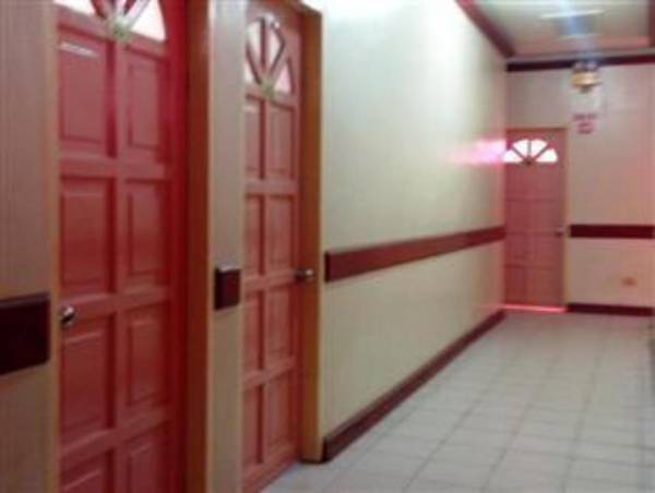 Slim Pension House