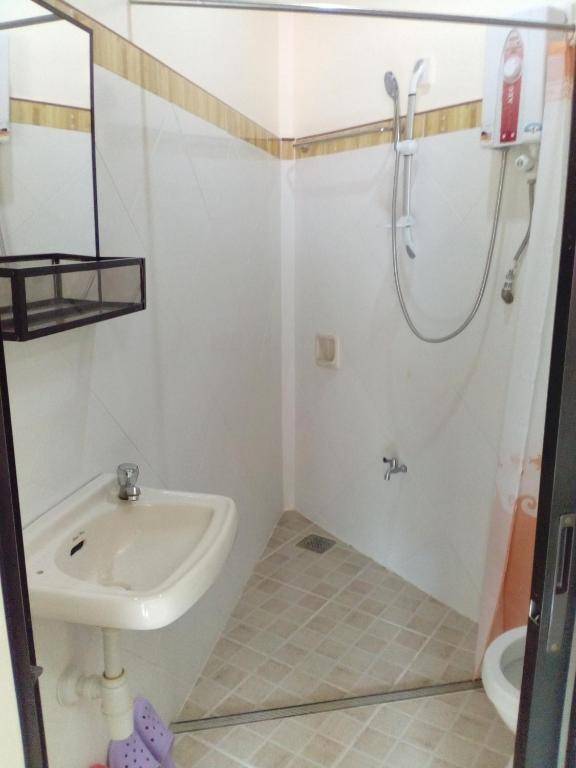 Greenhut Pension & Bar