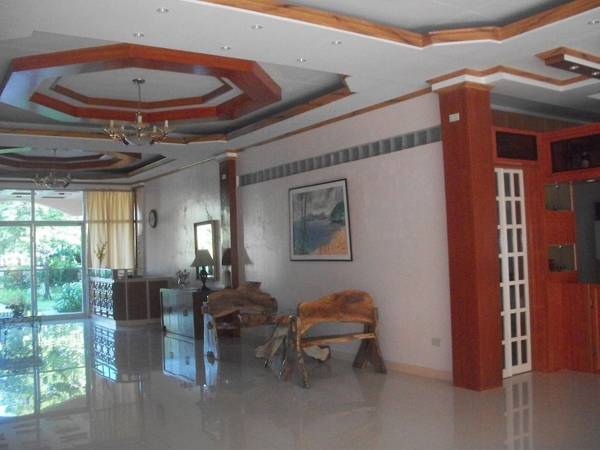 Nautilus Islands' View Lodge