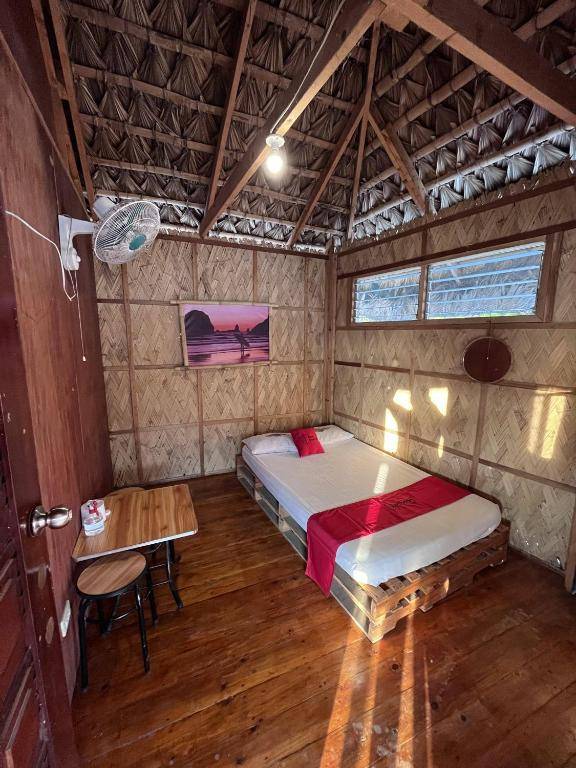 RedDoorz Hostel Monaliza Surf Resort