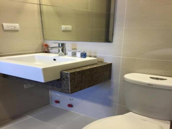 Mactan Newtown Executive Studio