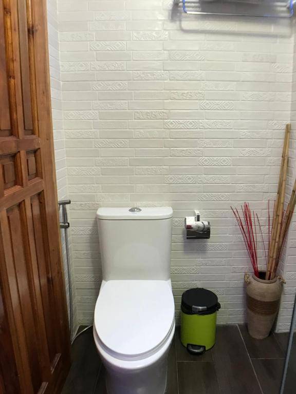 CLOCKWORKORANGE Luxury Suites with Netflix