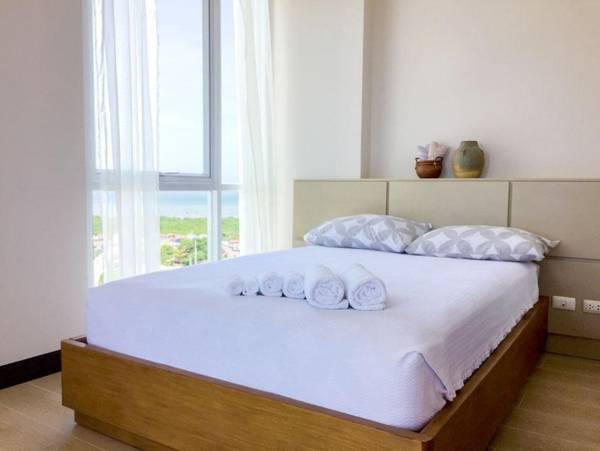 8 Newtown Condotel Mactan