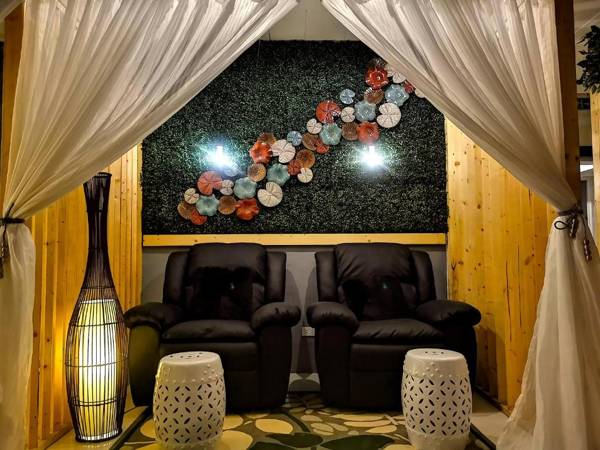 Mactan-Cebu Waiting Lounge - Rest Snack and Spa