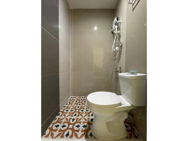 Vaccinated Staff - OYO 685 K Fortune Apartelle
