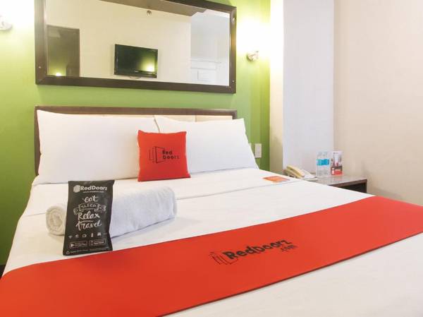 RedDoorz @ Express Inn Lapu Lapu
