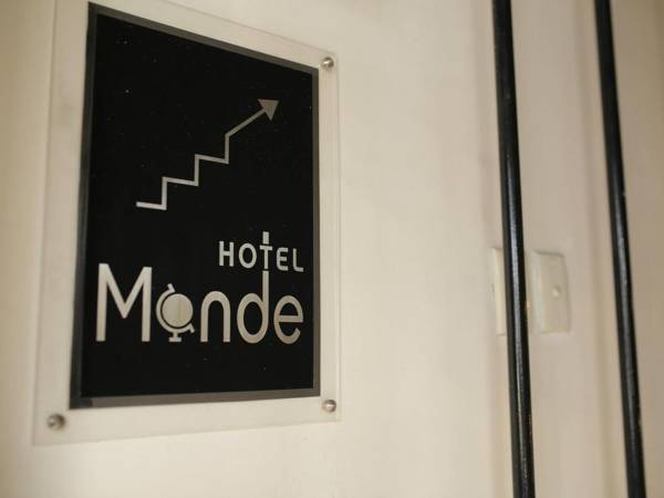 Hotel Monde