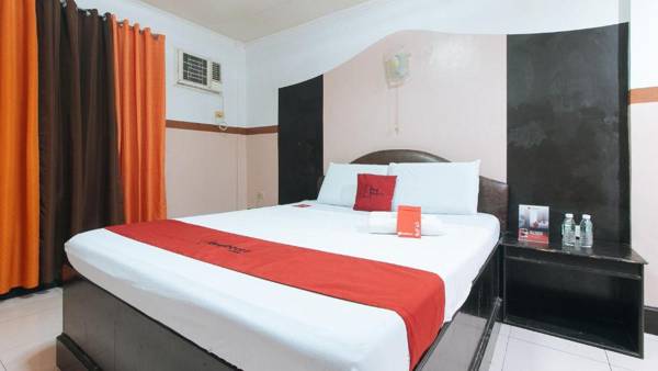 RedDoorz @ 77 Travellers Inn Malolos Bulacan