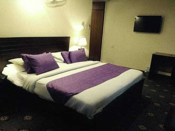 Hotel Pak Continental Hotel