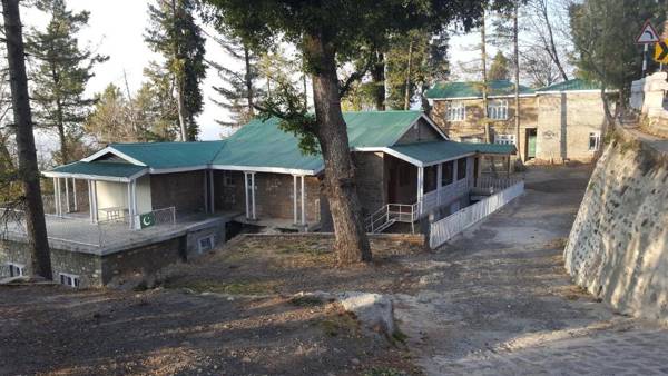 Pine Top Hotel Murree