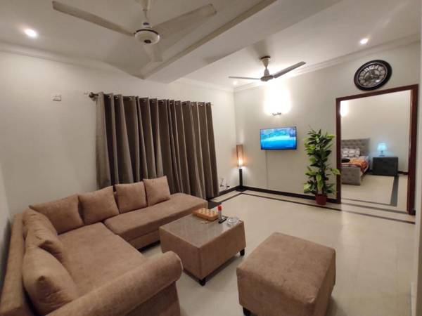 Elegant 2king BR Apt wifiNetflix E11