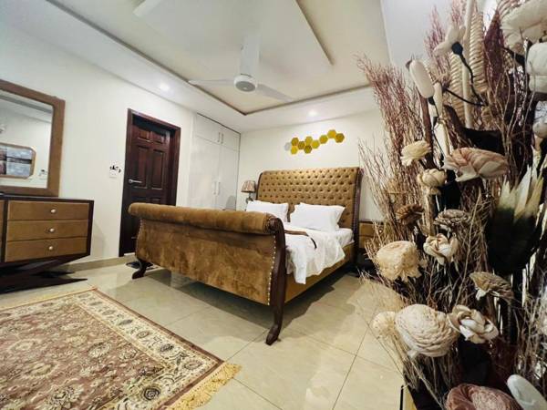 travelers den Two and three Bed apartments