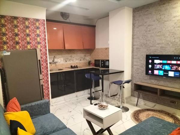 Stunning and Peaceful 1BHKFree Parking + WIFI