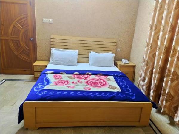 Karachi Motel