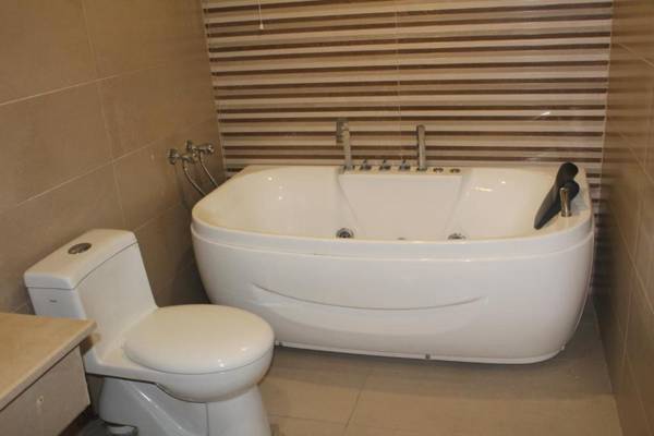 Grand Millennium Hotel