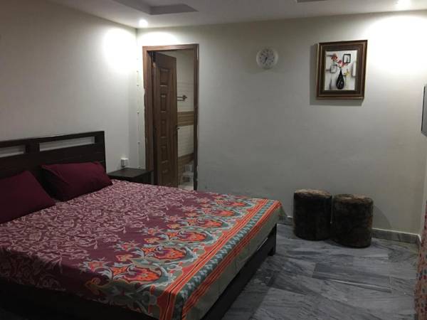 1 Bed Apartment with terrace