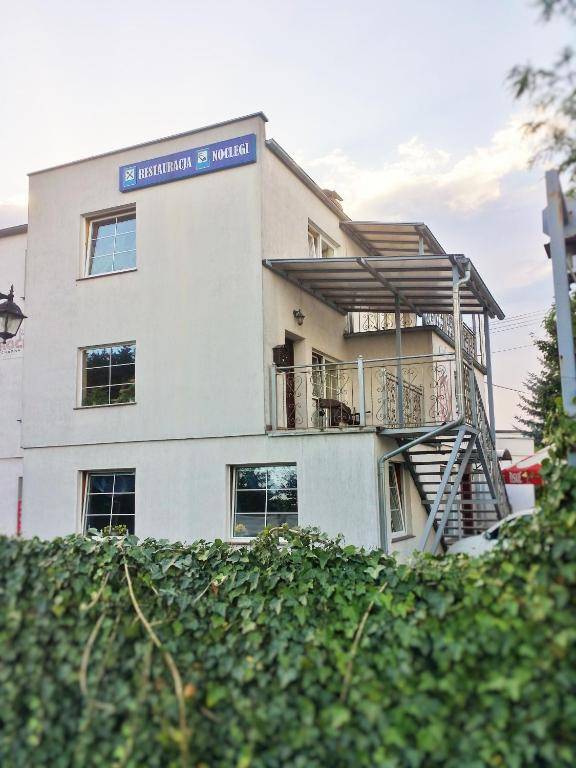 Tawerna "Cicha Przystań"