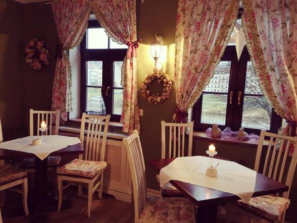 Hotelik & Restauracja Złota Kaczka