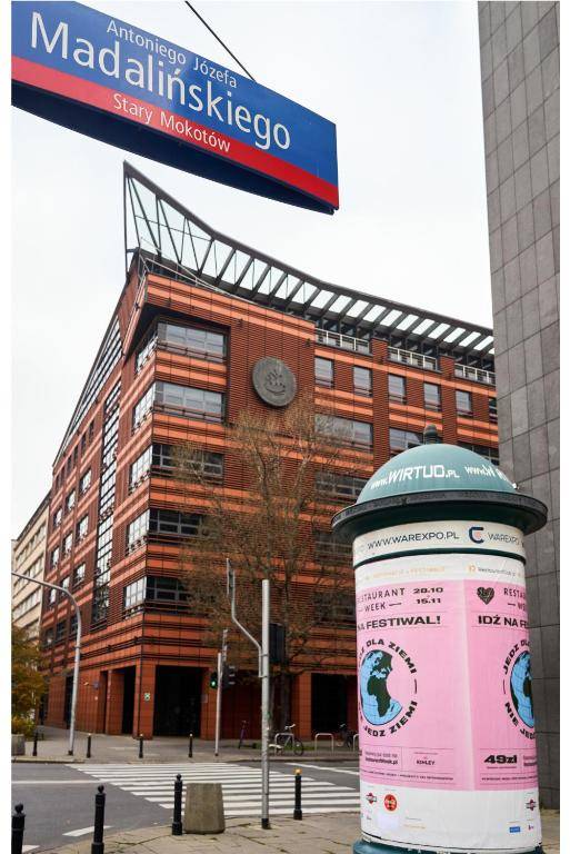 Kwiatowa Warsaw Apartment