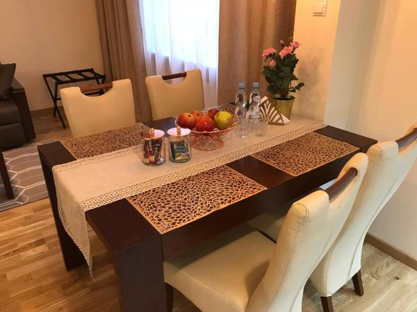 Niepodleglosci Serviced Apartments