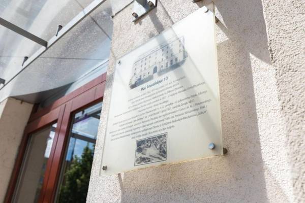 Rent like home - Plac Inwalidów 10