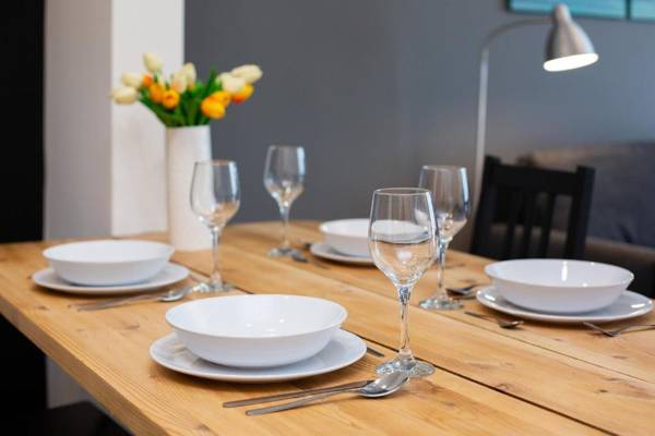 First Central Apartments by Renters