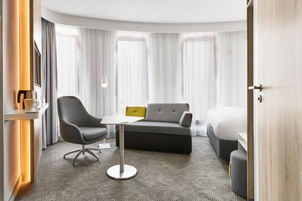 Holiday Inn Express - Warsaw - The HUB an IHG Hotel