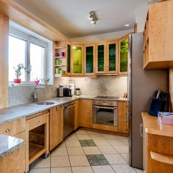 Silent Apartment Center