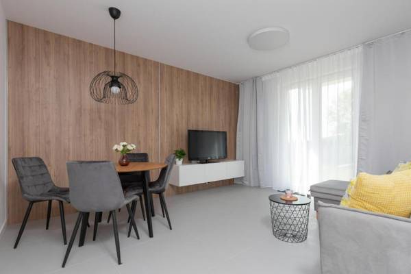 Nowe Bemowo Apartment by Renters