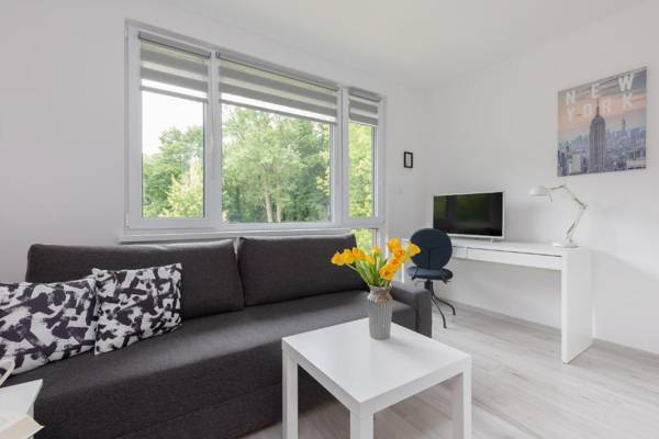 Sunny Studio Batorego Warsaw by Renters