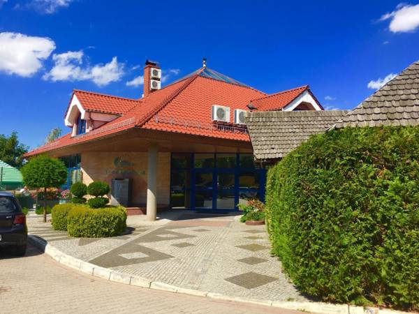 Hotel "Księżyc" w Świebodzicach