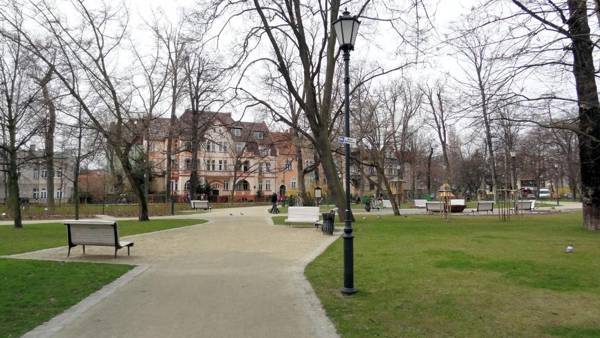 Park Apartment (Parkowy) Happy Hours