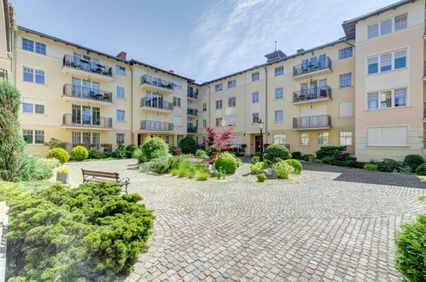 3 City Apartments - Patio Mare