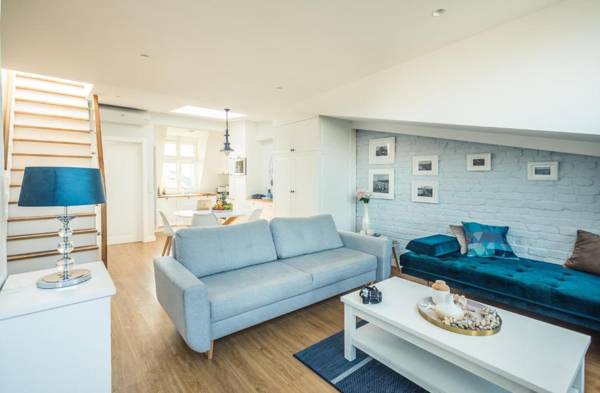 Sky and Sea by Renters Prestige