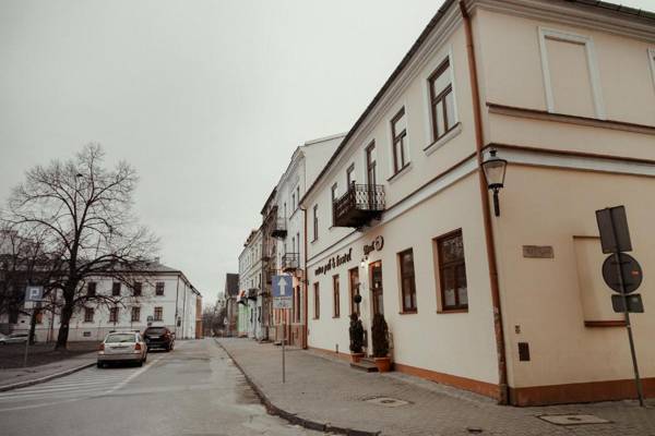 Rynek 6 retro pub & hostel