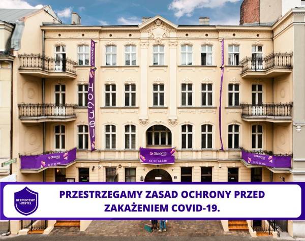 Blooms Inn & Apartments