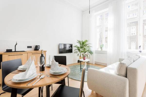 Deluxe Apartments Matejki by Renters